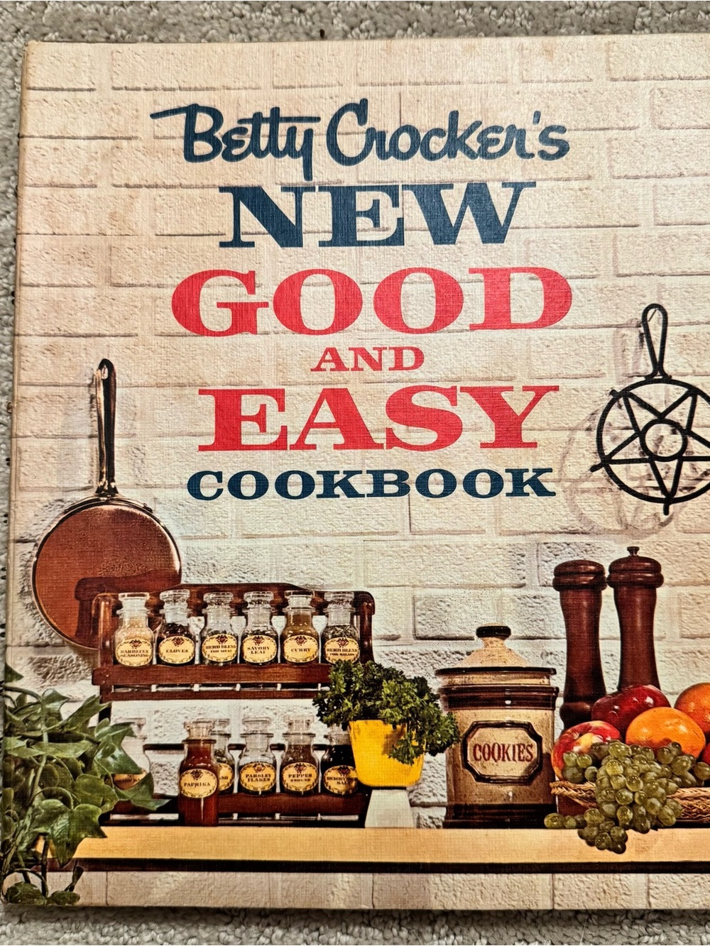 Vintage Betty Crocker's New Good and Easy Cookbook - 1962 EUC